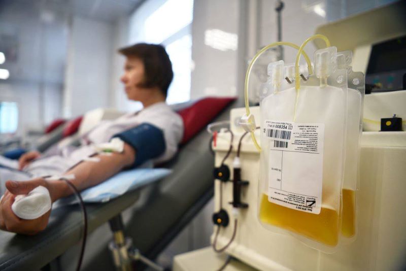 В Москве начали принимать доноров плазмы после ревакцинации «Спутником Лайт»