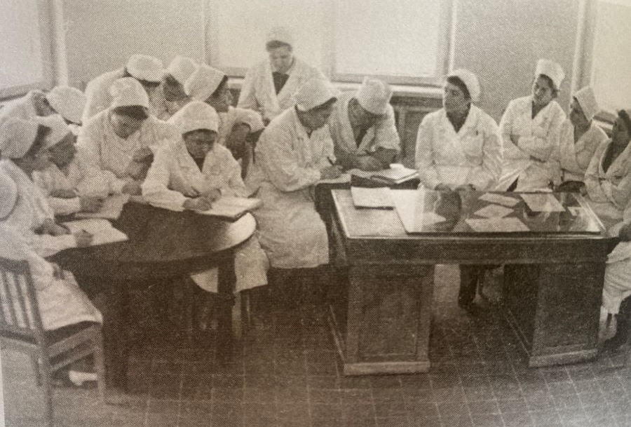 Медицинский персонал ИКБ №2 послевоенные годы