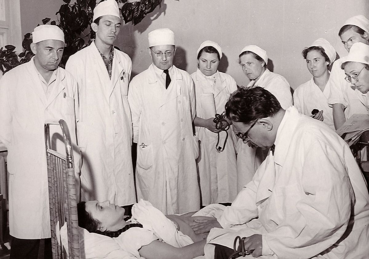 В период 50-60-ых годов Больница на Соколиной горе становится крупным клиническим центром